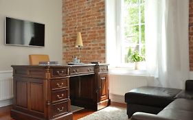 Be Well 3-Rooms Apartment With Parking And Garden
